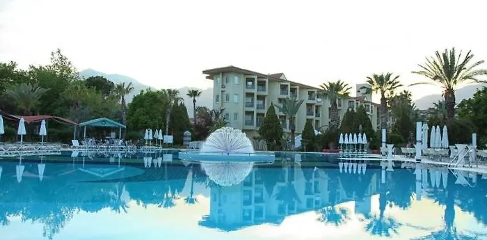 Queen's Park Le Jardin 5*