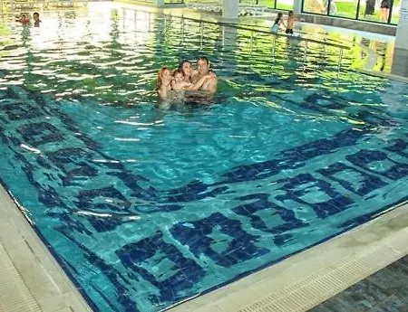 Queen's Park Le Jardin Ξενοδοχείο 5*