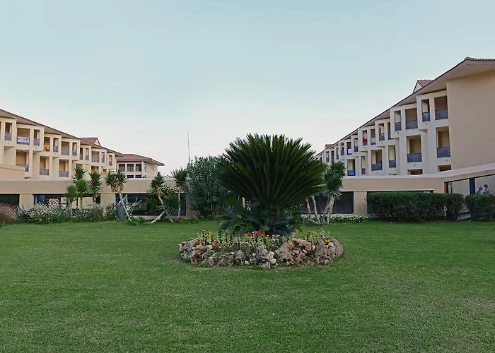 Queen's Park Le Jardin 호텔