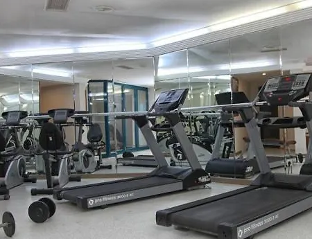 Queen's Park Le Jardin Hotel