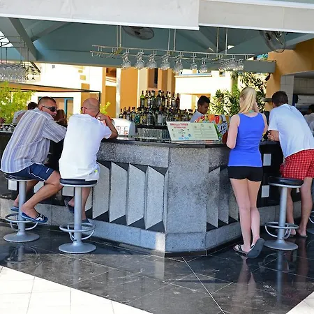 Queen's Park Le Jardin